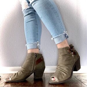 Blowfish Malibu Open Toe Brown / Grey
Ankle Booties with Side Zipper, 8